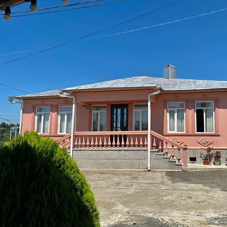 Kemeni Garden Hotel Батуми Екстериор снимка