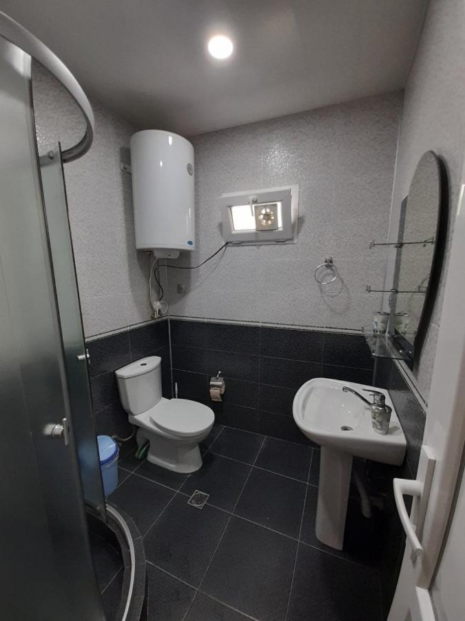 Kemeni Garden Hotel Батуми Екстериор снимка