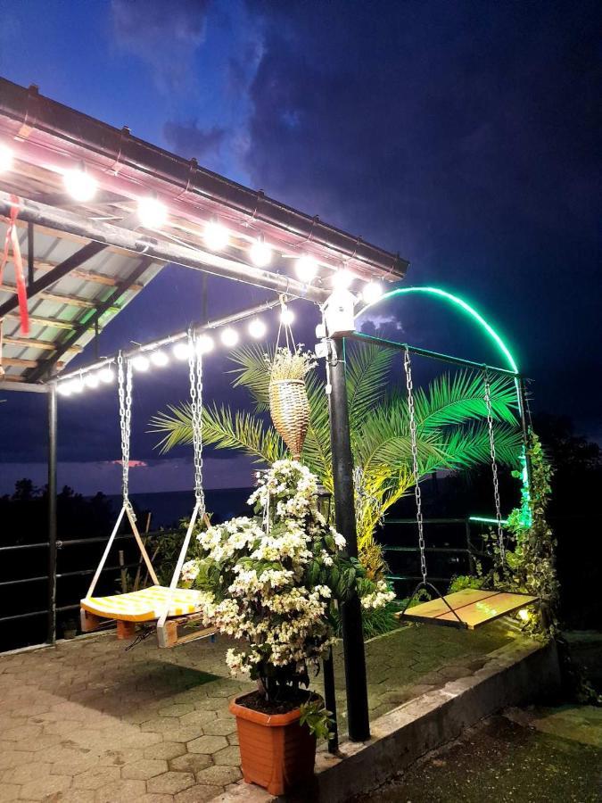 Kemeni Garden Hotel Батуми Екстериор снимка