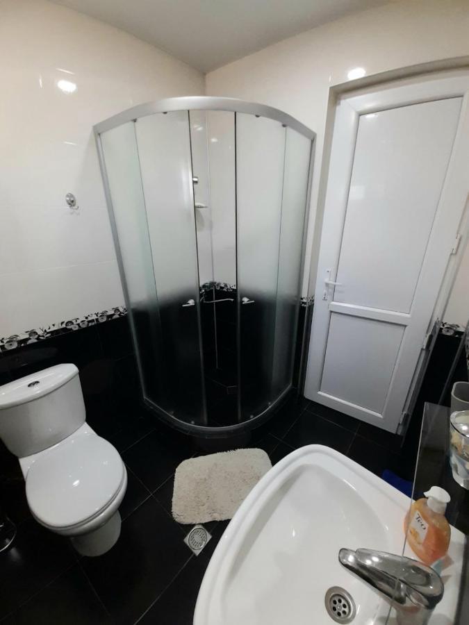 Kemeni Garden Hotel Батуми Екстериор снимка