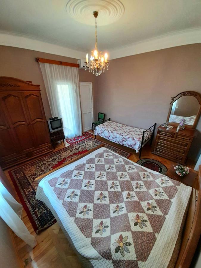 Kemeni Garden Hotel Батуми Екстериор снимка