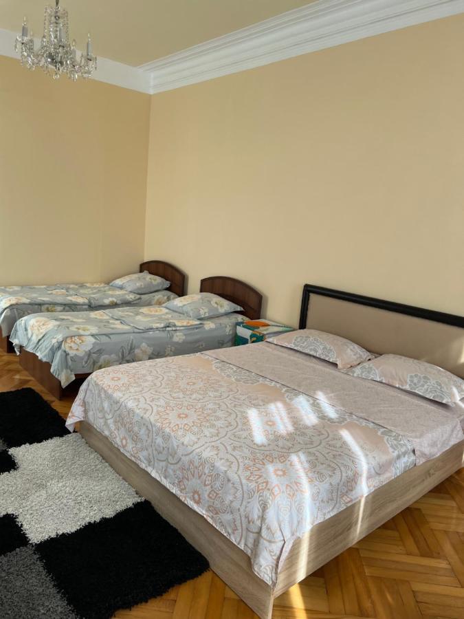 Kemeni Garden Hotel Батуми Екстериор снимка