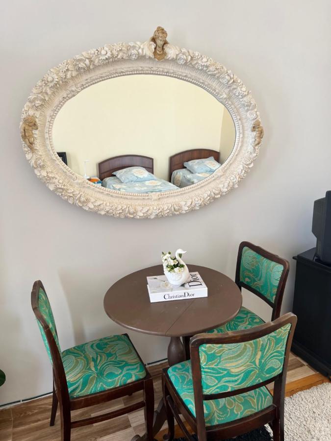 Kemeni Garden Hotel Батуми Екстериор снимка