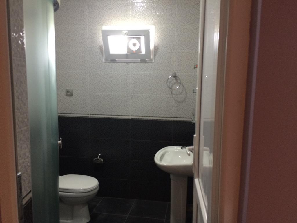 Kemeni Garden Hotel Батуми Екстериор снимка